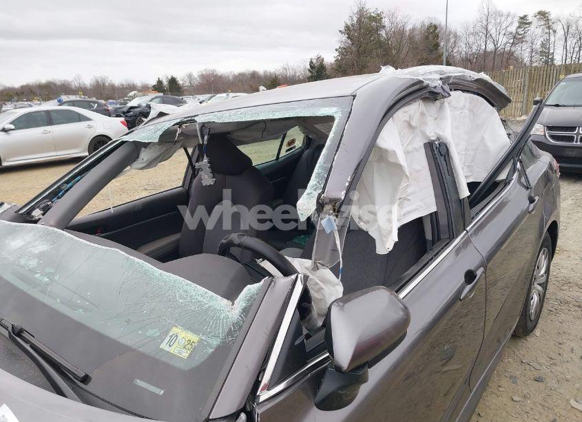 Photo 18 of 2019 Toyota Camry HYBRID LE (VIN 4T1B31HK5KU513571)