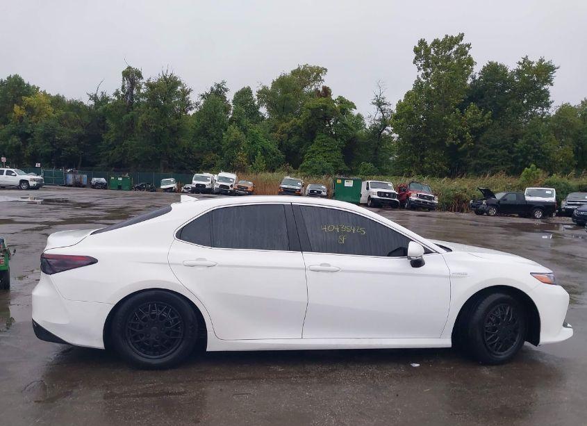 Photo 12 of 2019 Toyota Camry HYBRID LE (VIN 4T1B31HK6KU511666)