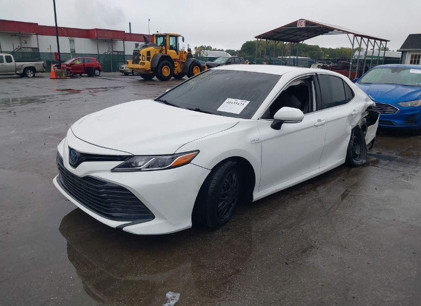 Photo 2 of 2019 Toyota Camry HYBRID LE (VIN 4T1B31HK6KU511666)