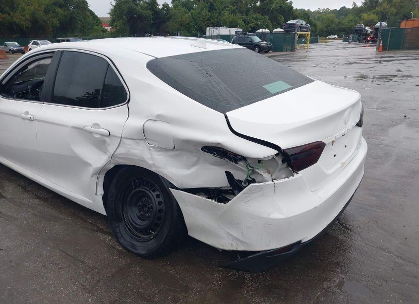 Photo 6 of 2019 Toyota Camry HYBRID LE (VIN 4T1B31HK6KU511666)