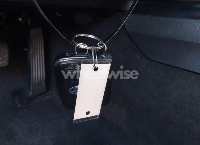 Photo 11 of 2019 Toyota Camry HYBRID LE (VIN 4T1B31HK6KU516916)