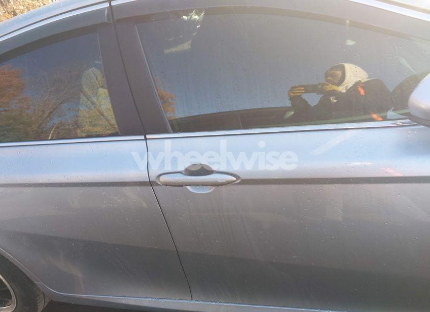 Photo 13 of 2019 Toyota Camry HYBRID LE (VIN 4T1B31HK6KU516916)