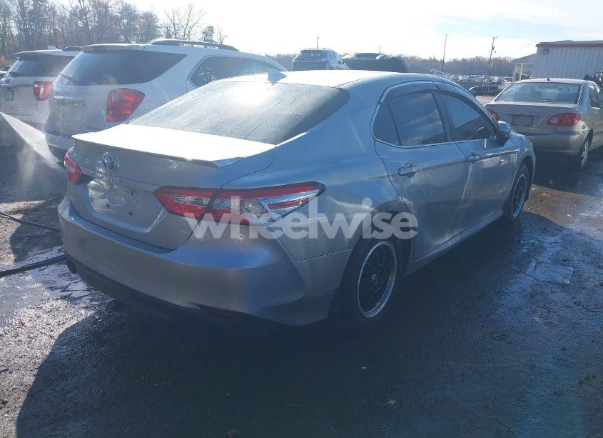 Photo 4 of 2019 Toyota Camry HYBRID LE (VIN 4T1B31HK6KU516916)