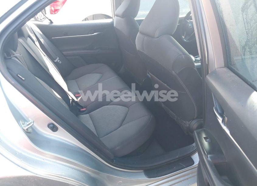 Photo 8 of 2019 Toyota Camry HYBRID LE (VIN 4T1B31HK6KU516916)