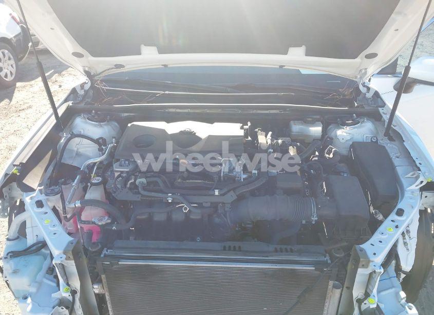 Photo 10 of 2019 Toyota Camry HYBRID LE (VIN 4T1B31HK6KU517869)