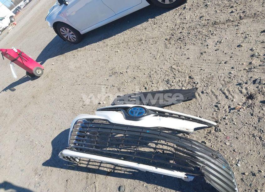 Photo 12 of 2019 Toyota Camry HYBRID LE (VIN 4T1B31HK6KU517869)