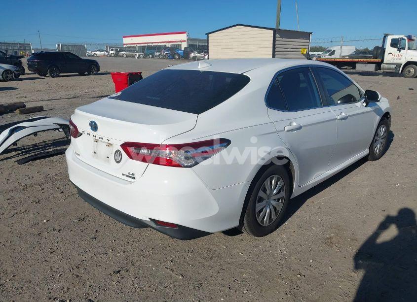 Photo 4 of 2019 Toyota Camry HYBRID LE (VIN 4T1B31HK6KU517869)