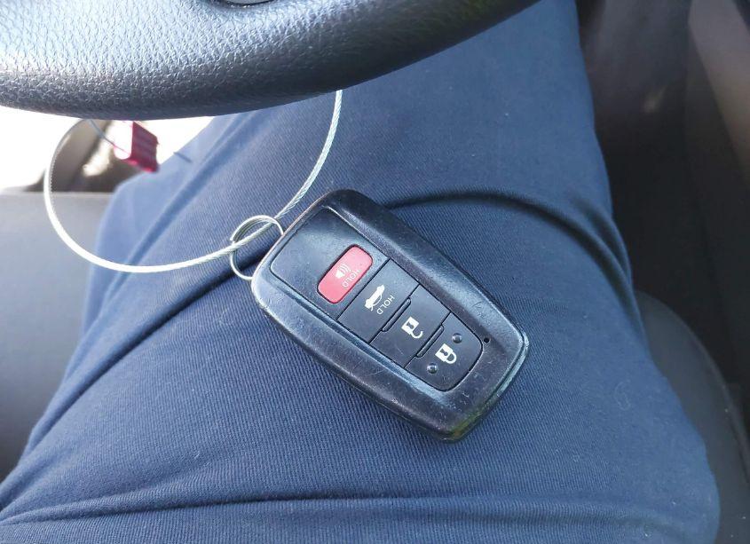 Photo 11 of 2019 Toyota Camry HYBRID LE (VIN 4T1B31HK7KU007319)