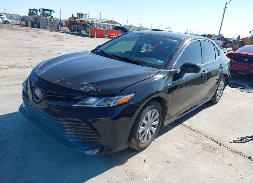 Photo 2 of 2019 Toyota Camry HYBRID LE (VIN 4T1B31HK7KU007319)