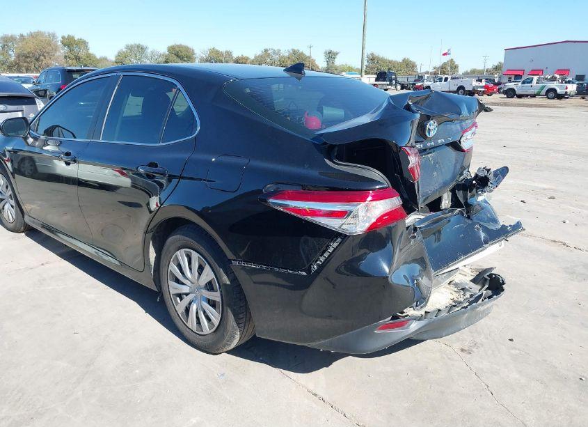 Photo 3 of 2019 Toyota Camry HYBRID LE (VIN 4T1B31HK7KU007319)