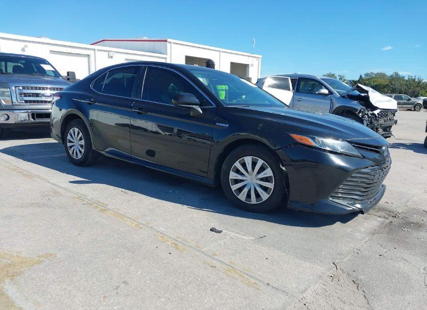 2019 Toyota Camry HYBRID LE (VIN 4T1B31HK7KU008485) main photo