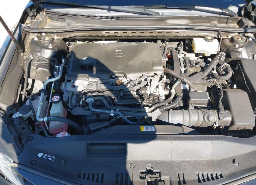 Photo 10 of 2019 Toyota Camry HYBRID LE (VIN 4T1B31HK7KU008485)