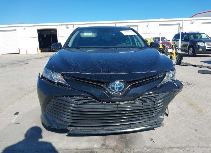 Photo 13 of 2019 Toyota Camry HYBRID LE (VIN 4T1B31HK7KU008485)