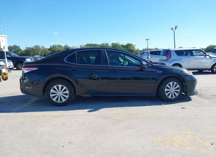 Photo 14 of 2019 Toyota Camry HYBRID LE (VIN 4T1B31HK7KU008485)