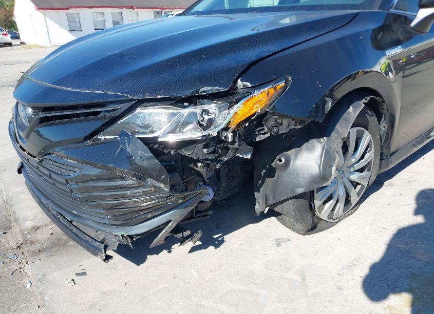 Photo 6 of 2019 Toyota Camry HYBRID LE (VIN 4T1B31HK7KU008485)