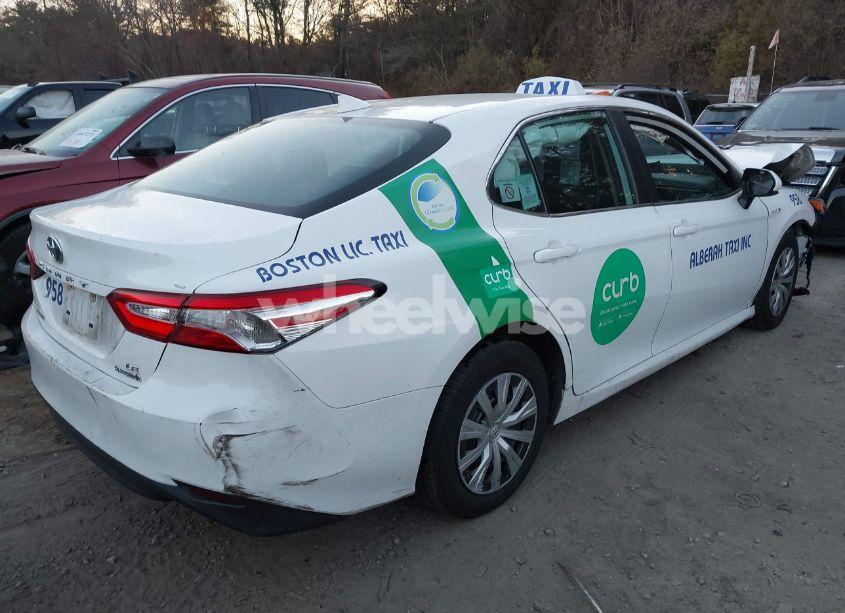 Photo 4 of 2019 Toyota Camry HYBRID LE (VIN 4T1B31HK7KU510090)