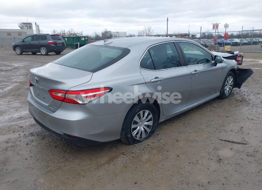 Photo 4 of 2019 Toyota Camry HYBRID LE (VIN 4T1B31HK7KU515306)