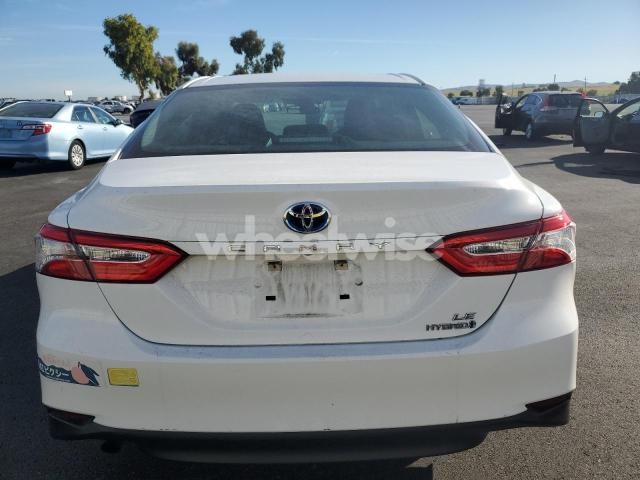 Photo 10 of 2018 TOYOTA CAMRY LE (VIN 4T1B31HK8JU002791)