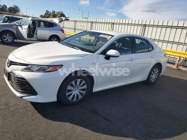 Photo 13 of 2018 TOYOTA CAMRY LE (VIN 4T1B31HK8JU002791)