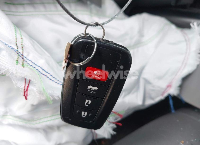 Photo 11 of 2019 Toyota Camry HYBRID LE (VIN 4T1B31HK8KU008558)