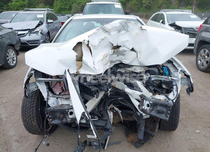 Photo 12 of 2019 Toyota Camry HYBRID LE (VIN 4T1B31HK8KU008558)