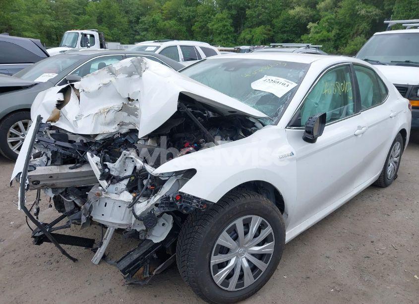 Photo 2 of 2019 Toyota Camry HYBRID LE (VIN 4T1B31HK8KU008558)