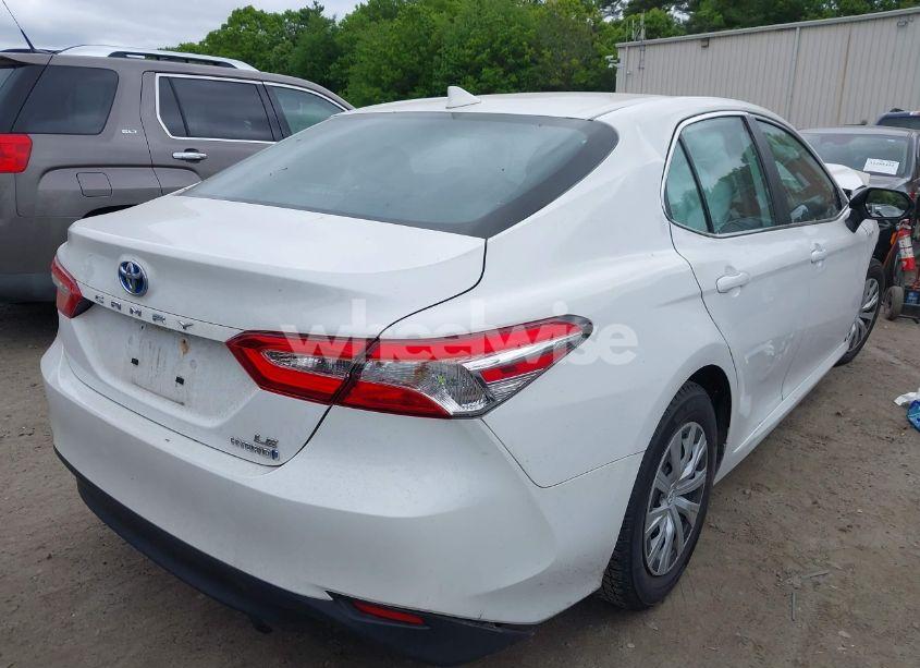 Photo 4 of 2019 Toyota Camry HYBRID LE (VIN 4T1B31HK8KU008558)