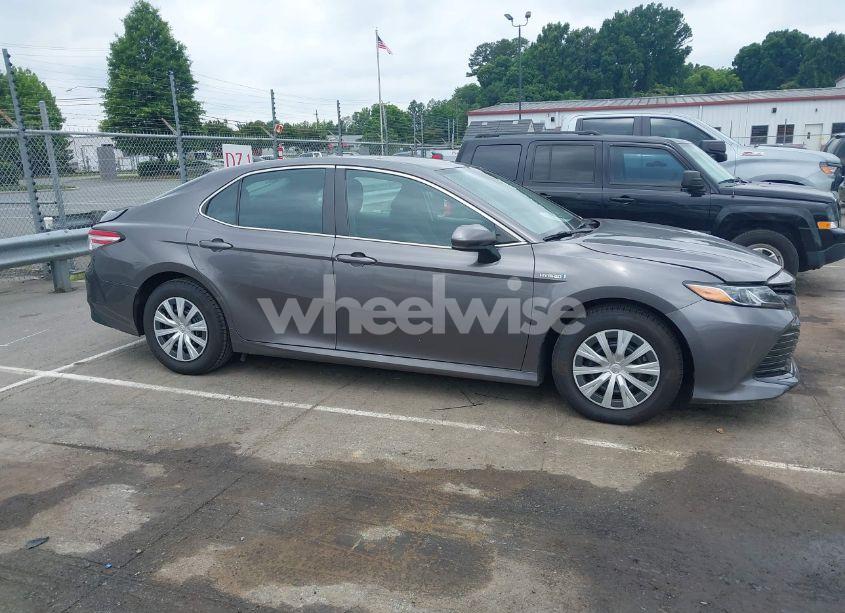 Photo 13 of 2019 Toyota Camry HYBRID LE/SE/XLE (VIN 4T1B31HK8KU516092)