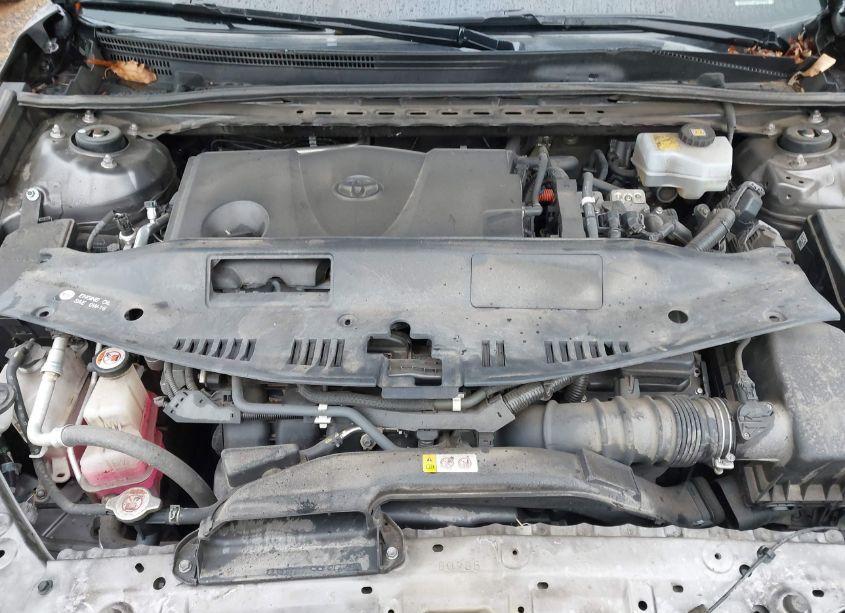 Photo 10 of 2018 Toyota Camry HYBRID LE (VIN 4T1B31HKXJU502452)