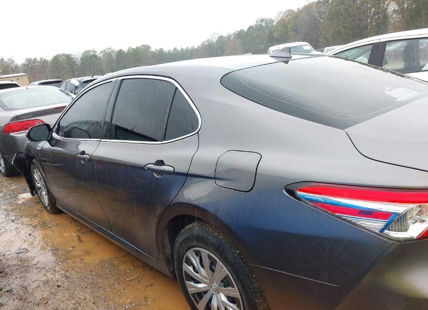 Photo 14 of 2018 Toyota Camry HYBRID LE (VIN 4T1B31HKXJU502452)