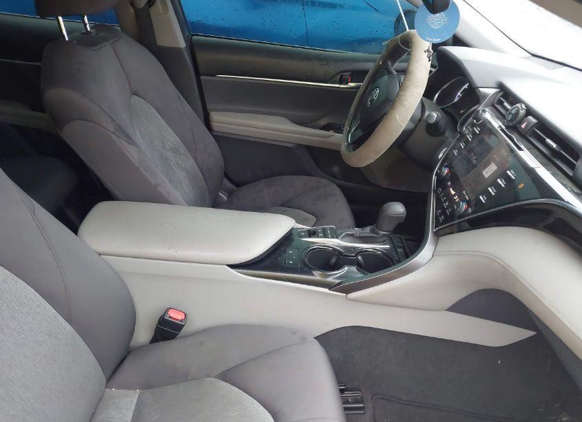 Photo 5 of 2018 Toyota Camry HYBRID LE (VIN 4T1B31HKXJU502452)