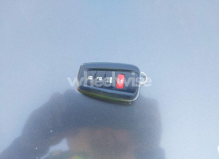 Photo 11 of 2018 Toyota Camry HYBRID LE (VIN 4T1B31HKXJU508333)