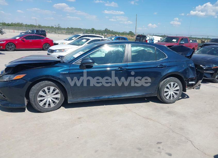 Photo 14 of 2019 Toyota Camry HYBRID LE (VIN 4T1B31HKXKU516921)