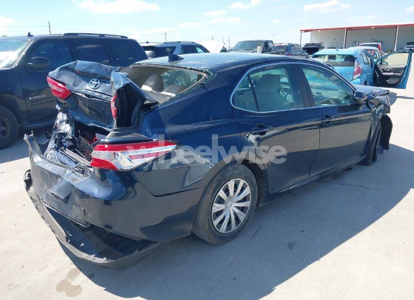 Photo 4 of 2019 Toyota Camry HYBRID LE (VIN 4T1B31HKXKU516921)