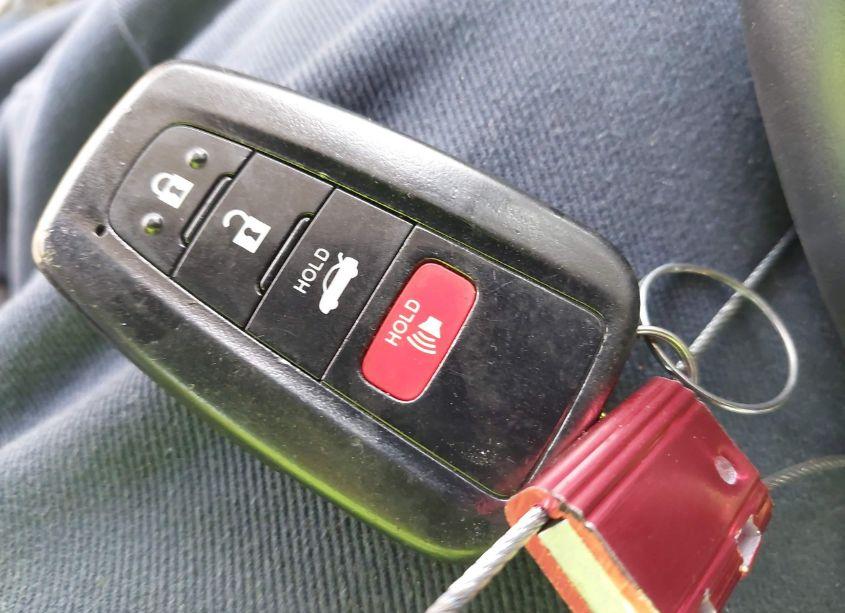 Photo 11 of 2018 Toyota Camry XSE (VIN 4T1B61HK0JU058506)