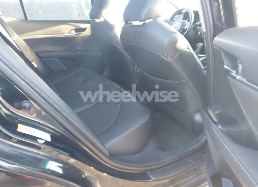 Photo 8 of 2018 Toyota Camry XSE (VIN 4T1B61HK0JU508543)