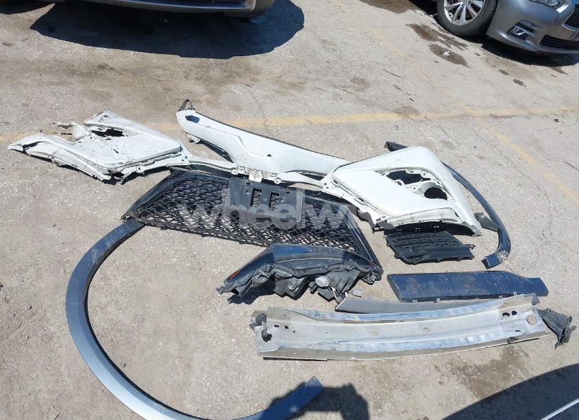 Photo 12 of 2018 Toyota Camry XSE (VIN 4T1B61HK0JU652027)