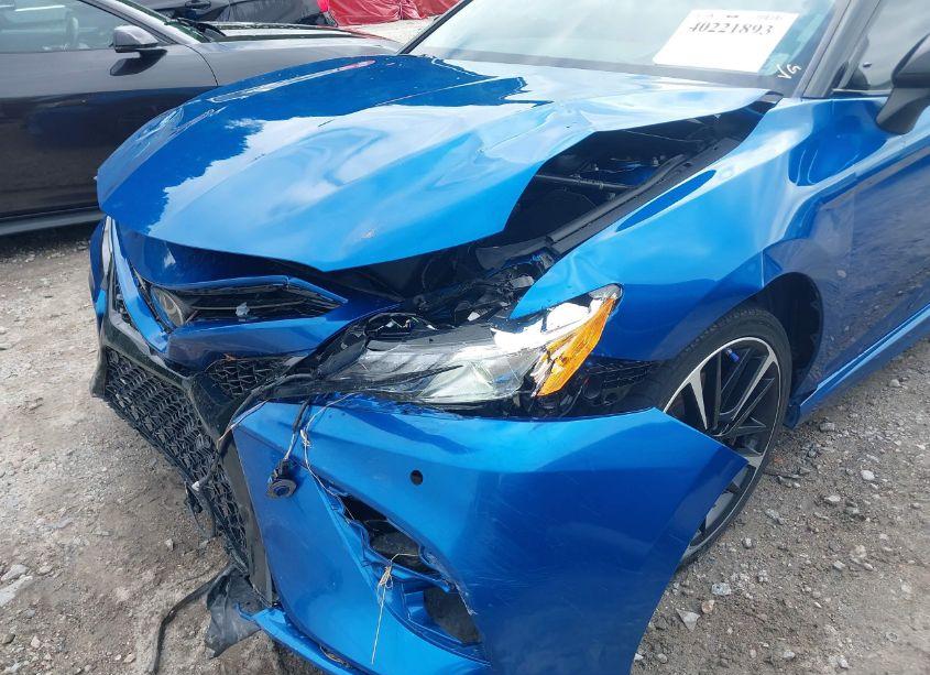 Photo 18 of 2019 Toyota Camry XSE (VIN 4T1B61HK0KU161927)