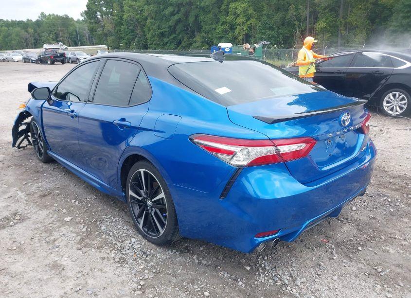 Photo 3 of 2019 Toyota Camry XSE (VIN 4T1B61HK0KU161927)