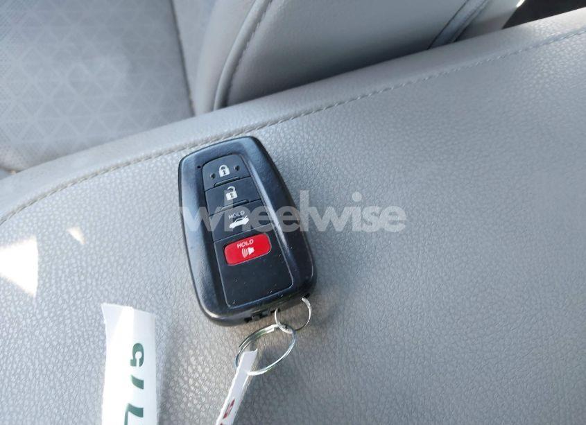 Photo 11 of 2019 Toyota Camry XSE (VIN 4T1B61HK0KU171499)