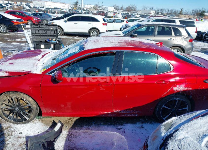 Photo 15 of 2019 Toyota Camry XSE (VIN 4T1B61HK0KU171499)