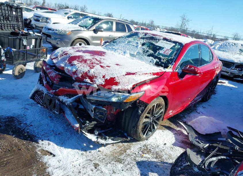 Photo 2 of 2019 Toyota Camry XSE (VIN 4T1B61HK0KU171499)