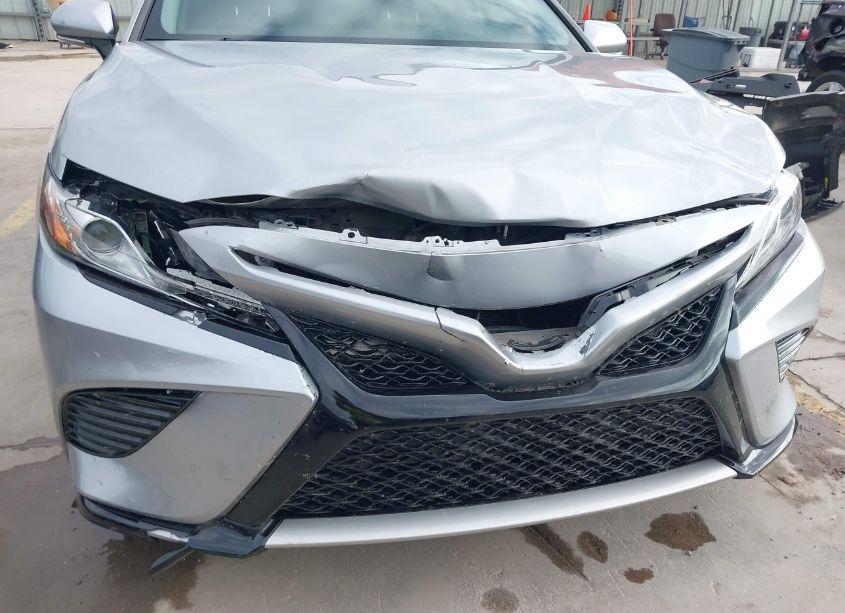 Photo 6 of 2019 Toyota Camry XSE (VIN 4T1B61HK0KU190764)