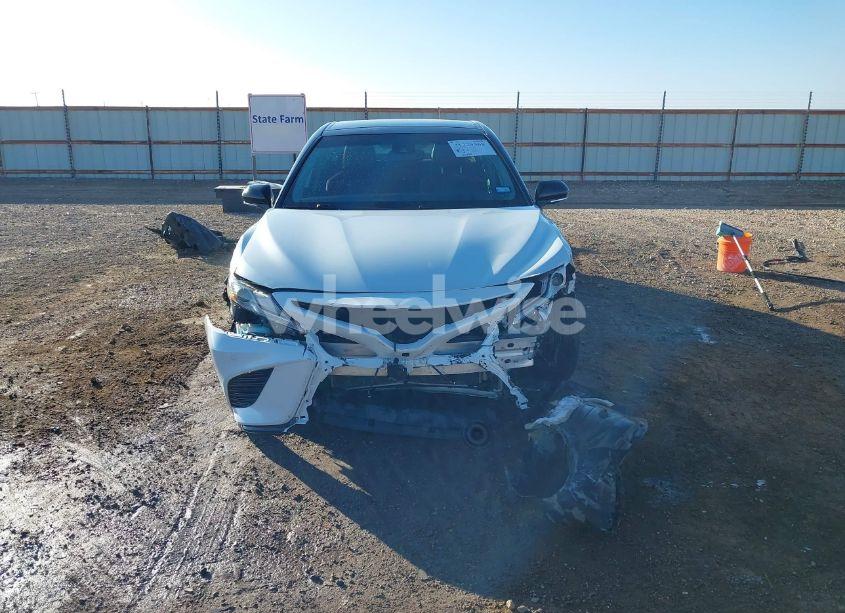 Photo 13 of 2019 Toyota Camry XSE (VIN 4T1B61HK0KU191820)