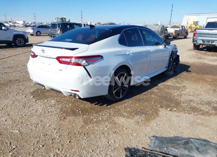 Photo 4 of 2019 Toyota Camry XSE (VIN 4T1B61HK0KU191820)