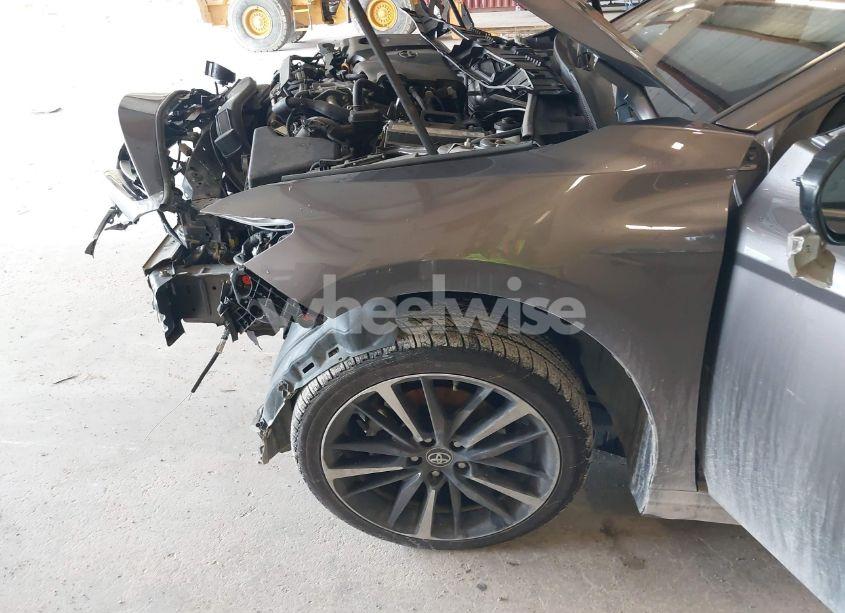 Photo 17 of 2019 Toyota Camry XSE (VIN 4T1B61HK0KU765011)