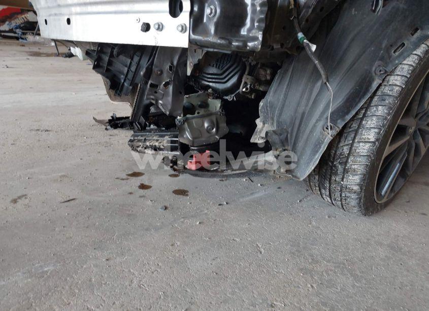 Photo 18 of 2019 Toyota Camry XSE (VIN 4T1B61HK0KU765011)