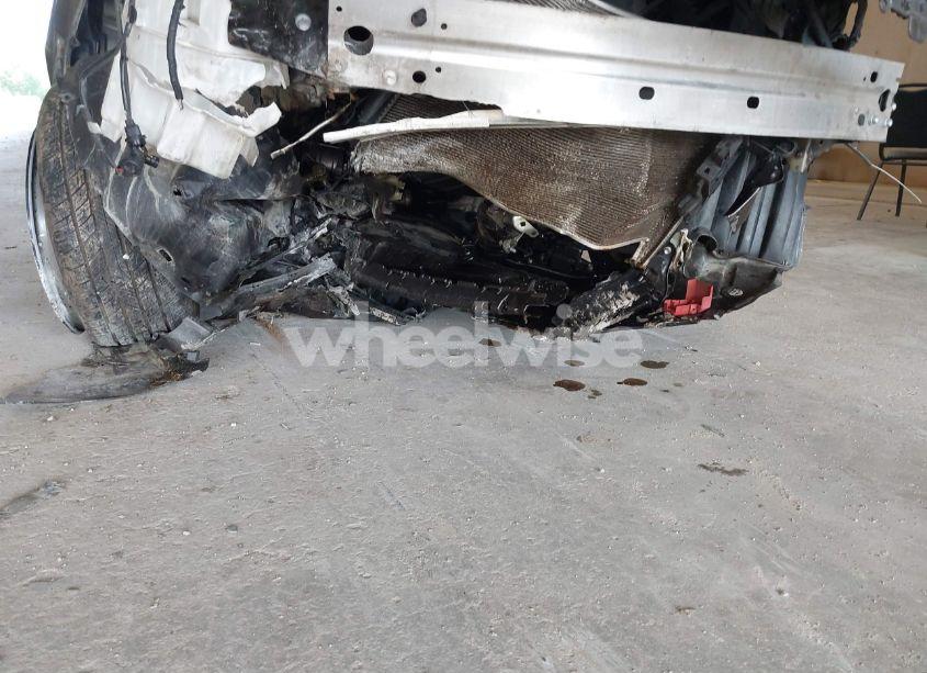 Photo 19 of 2019 Toyota Camry XSE (VIN 4T1B61HK0KU765011)