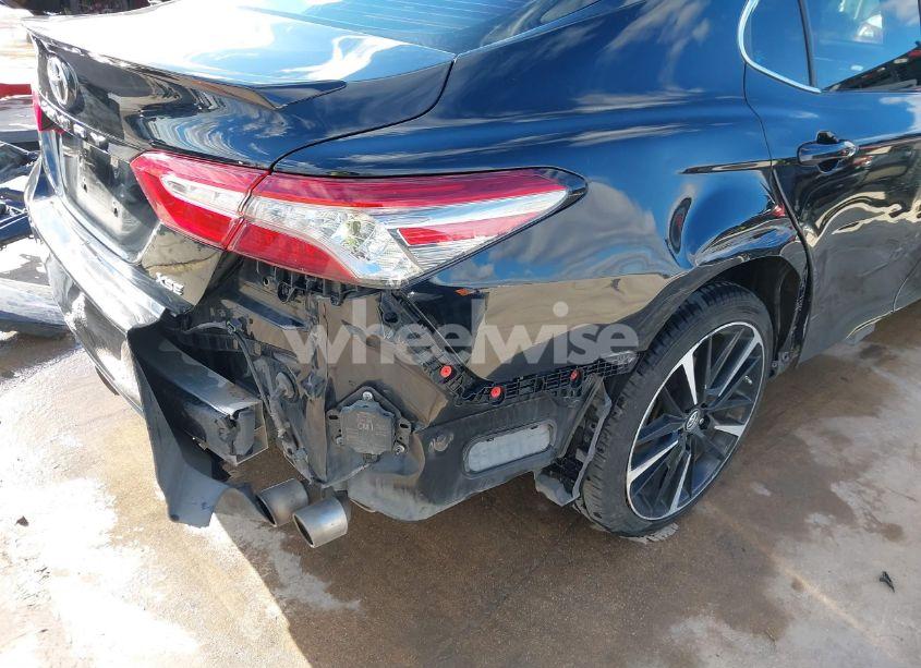 Photo 20 of 2019 Toyota Camry XSE (VIN 4T1B61HK0KU789065)