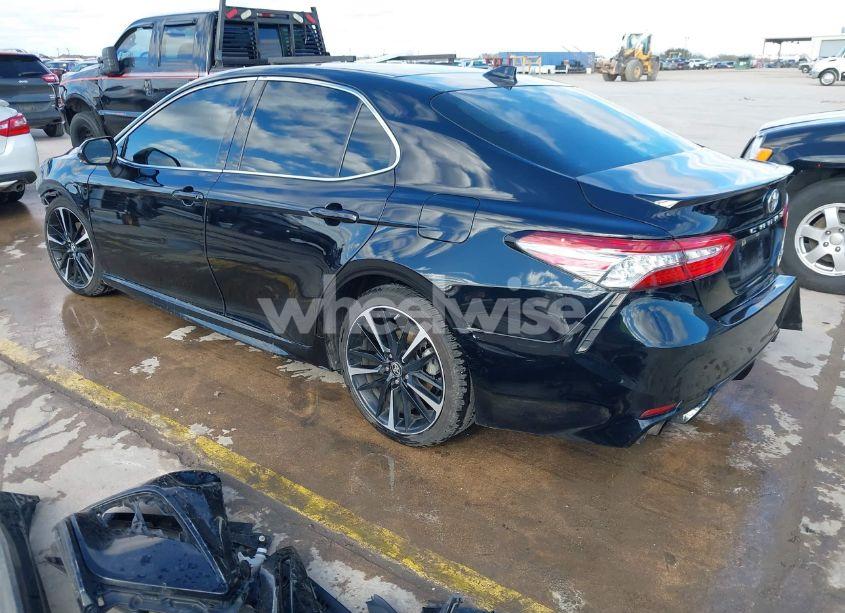 Photo 3 of 2019 Toyota Camry XSE (VIN 4T1B61HK0KU789065)